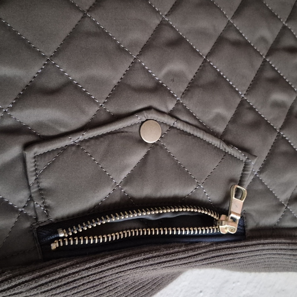 Lark + Grey Quilted Olive Green Vest with Zipper - Picture 2 of 8